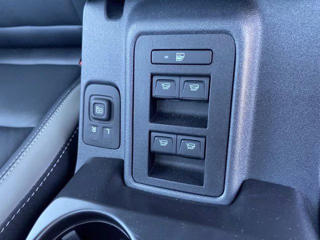 2025 Azure Gray Metallic Tri-Coat Ford Bronco Outer Banks 4X4 Convertible