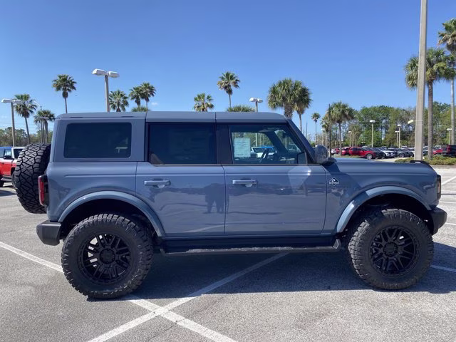 2025 Azure Gray Metallic Tri-Coat Ford Bronco Outer Banks 4X4 Convertible