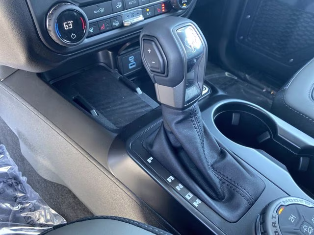 2025 Azure Gray Metallic Tri-Coat Ford Bronco Outer Banks 4X4 Convertible