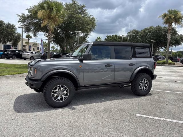 2025 Carbonized Gray Metallic Ford Bronco Badlands 4X4 Convertible
