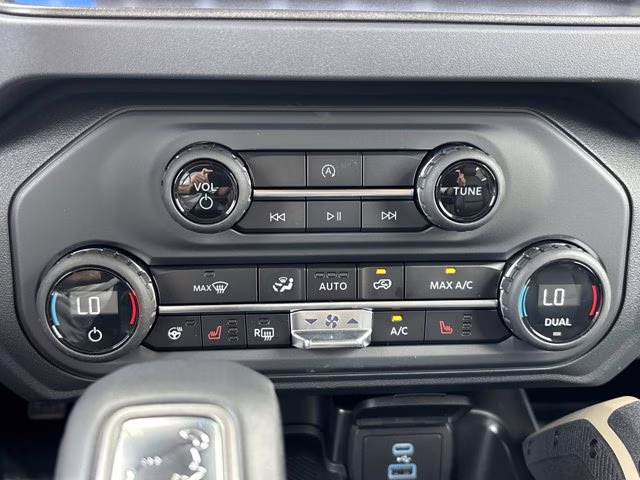 2025 Carbonized Gray Metallic Ford Bronco Badlands 4X4 Convertible