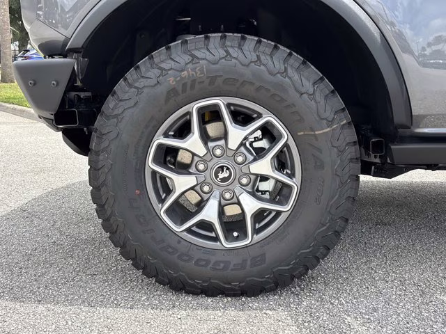 2025 Carbonized Gray Metallic Ford Bronco Badlands 4X4 Convertible