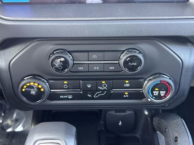 2025 Desert Sand Ford Bronco Badlands 4X4 Convertible