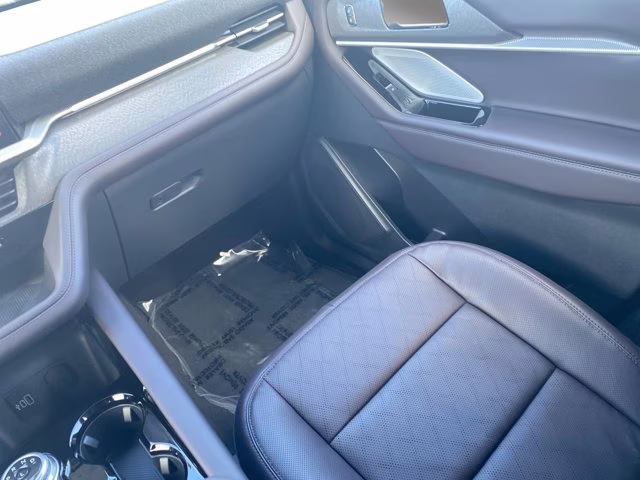 2026 Rapid Red Metallic Tinted Clearcoat Ford Explorer Platinum RWD SUV