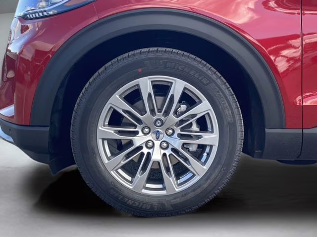 2026 Rapid Red Metallic Tinted Clearcoat Ford Explorer Platinum RWD SUV