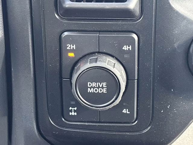 2026 Oxford White Ford Super Duty F-250 SRW XL 4X4 Truck