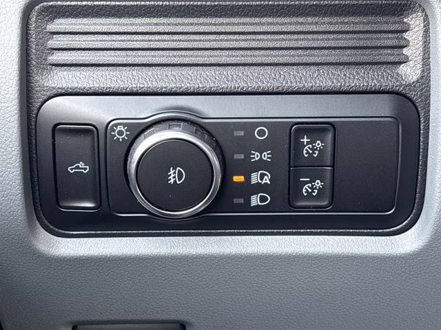 2026 Oxford White Ford Super Duty F-250 SRW STX Lift 4X4 Truck