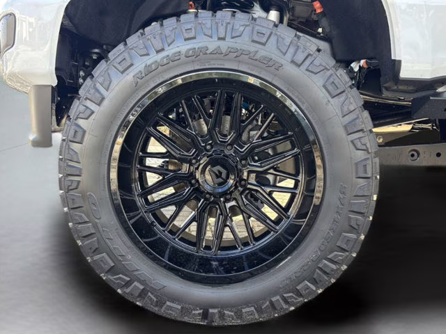 2026 Oxford White Ford Super Duty F-250 SRW STX Lift 4X4 Truck