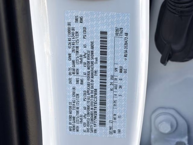 2026 Oxford White Ford Super Duty F-250 SRW STX Lift 4X4 Truck