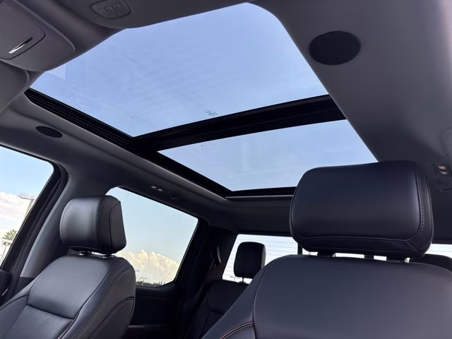 2026 Carbonized Gray Metallic Ford Super Duty F-250 SRW Lariat Lift 4X4 Truck