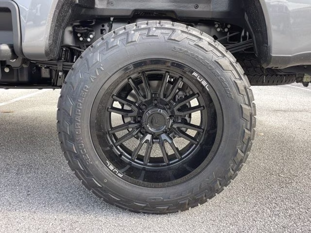 2026 Carbonized Gray Metallic Ford Super Duty F-250 SRW Lariat Lift 4X4 Truck