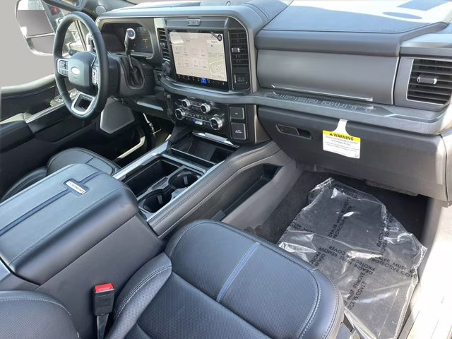 2025 Agate Black Metallic Ford Super Duty F-250 SRW Platinum 4X4 Truck