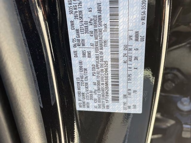 2025 Agate Black Metallic Ford Super Duty F-250 SRW Platinum 4X4 Truck