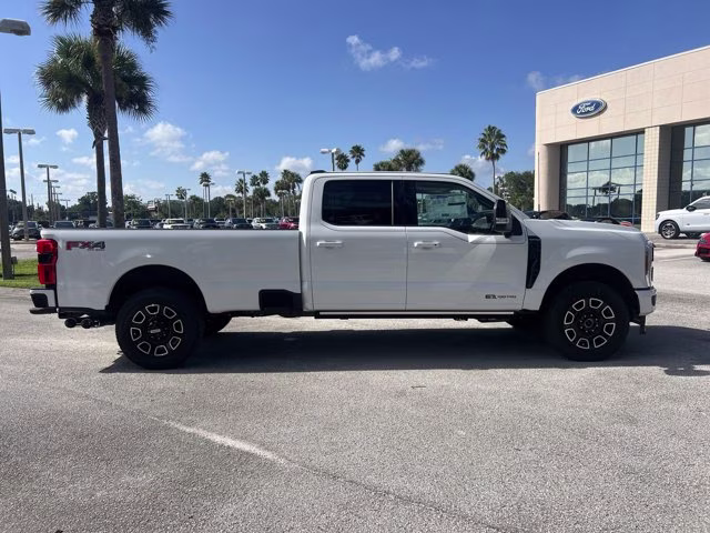 2026 Star White Metallic Tri-Coat Ford Super Duty F-250 SRW Platinum 4X4 Truck