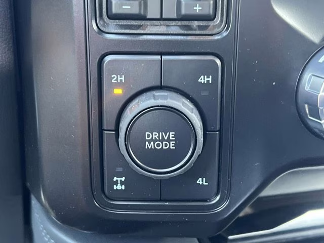 2026 Star White Metallic Tri-Coat Ford Super Duty F-250 SRW Platinum 4X4 Truck