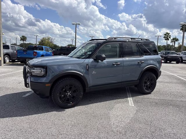 2025 Azure Gray Metallic Tri-Coat Ford Bronco Sport Outer Banks 4X4 SUV