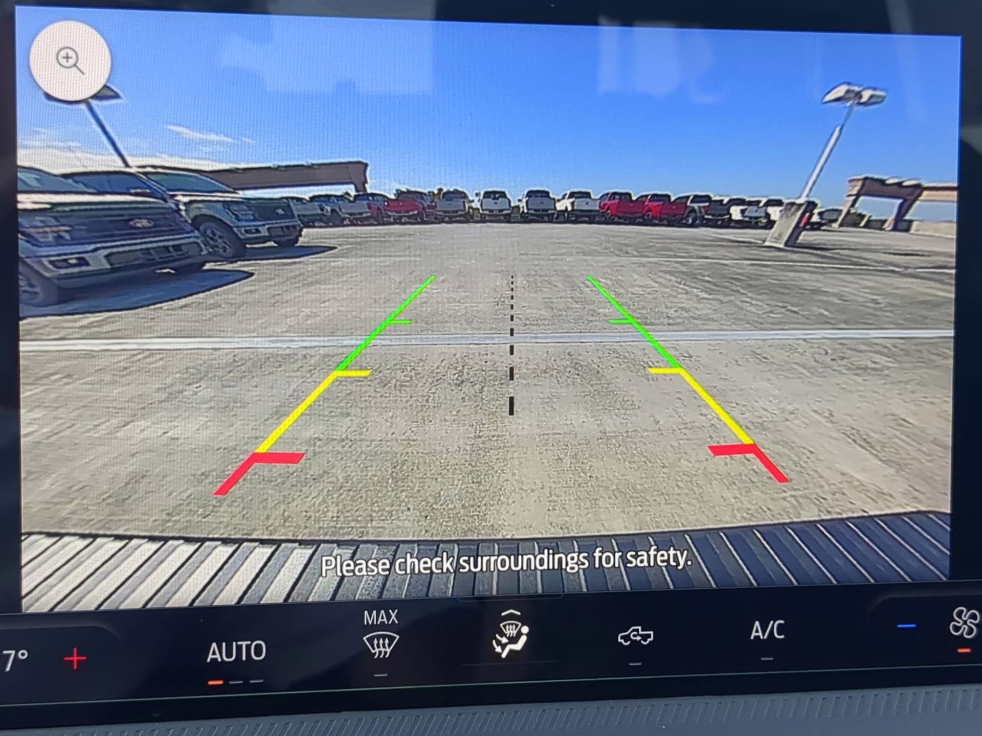 2025 White Metallic Ford Maverick XL Crew Cab Pickup FWD Truck