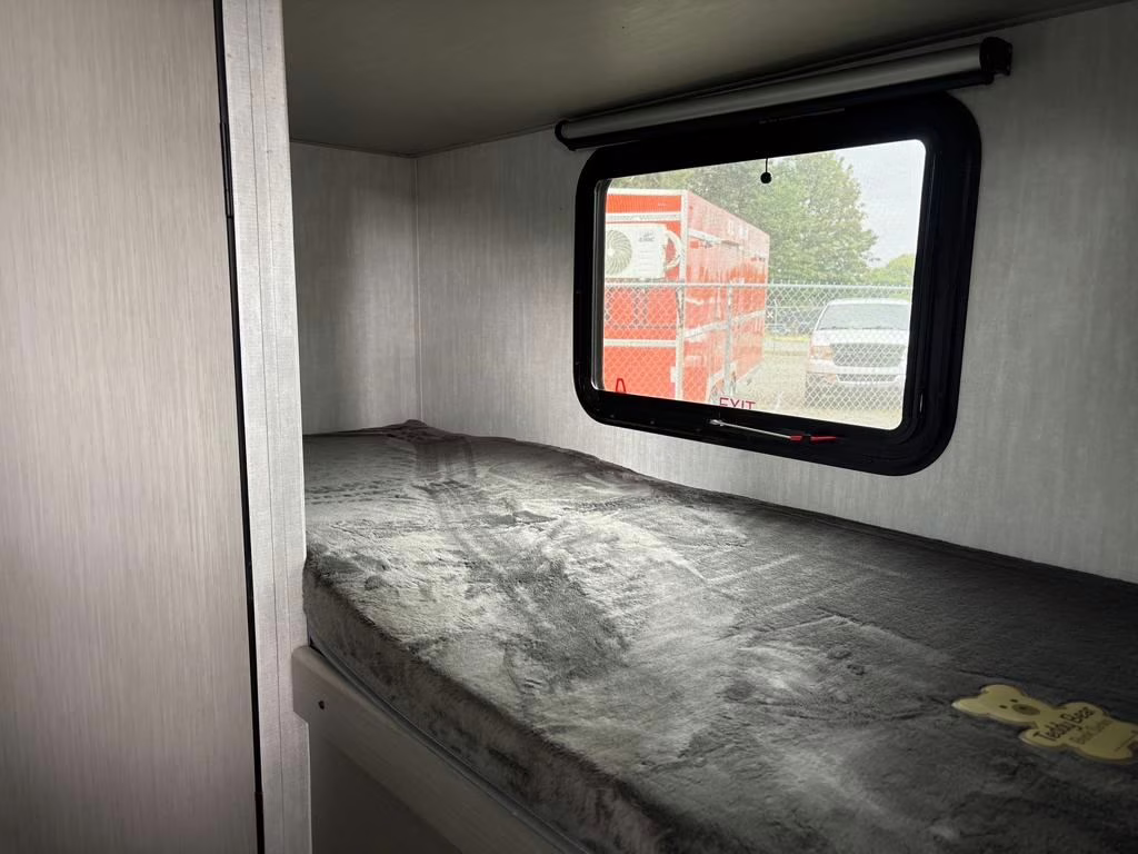 2026 white Coachmen Remote 18.2R Trailer