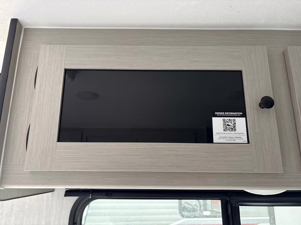 2026 white Coachmen Remote 18.2R Trailer
