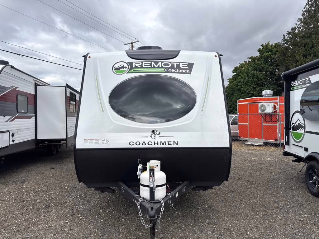 2026 white Coachmen Remote 18.2R Trailer