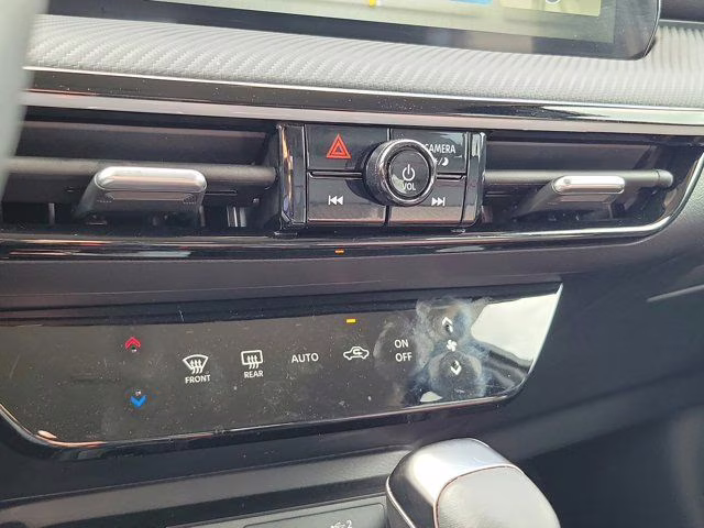 2025 Super Black Nissan Kicks SR FWD SUV