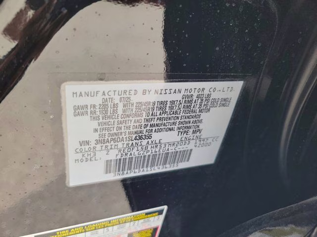 2025 Super Black Nissan Kicks SR FWD SUV