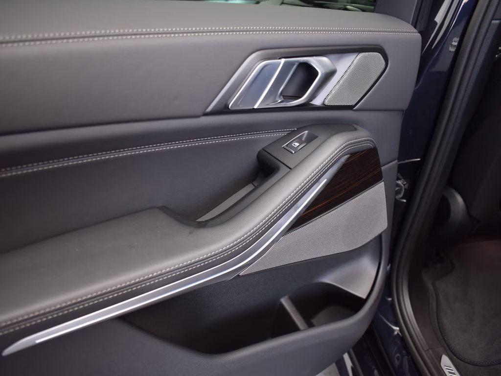2026 Carbon Black Metallic BMW X5 xDrive50e AWD SUV