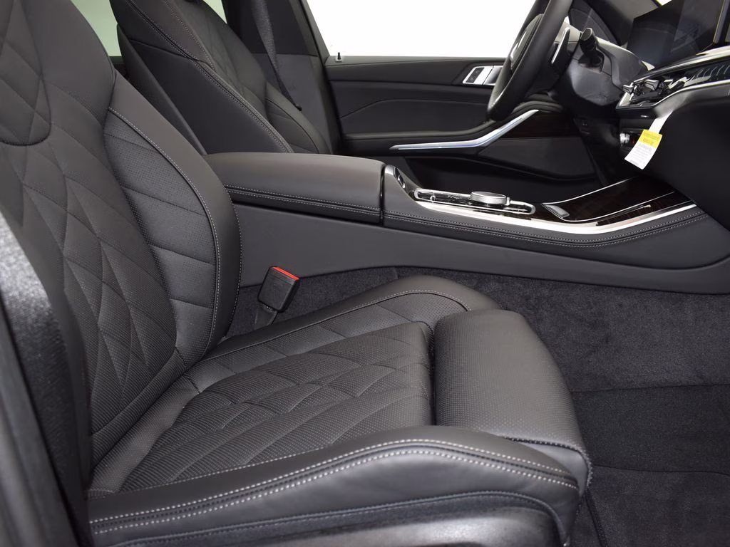 2026 Carbon Black Metallic BMW X5 xDrive50e AWD SUV
