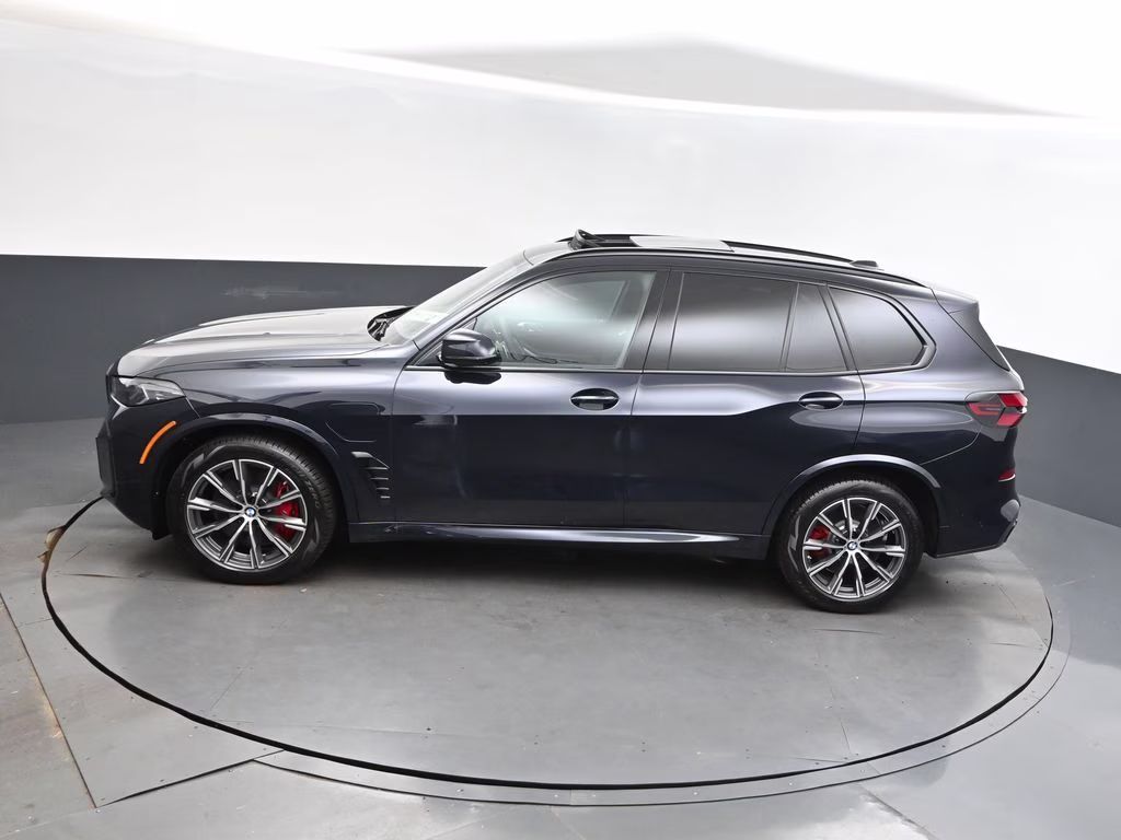 2026 Carbon Black Metallic BMW X5 xDrive50e AWD SUV