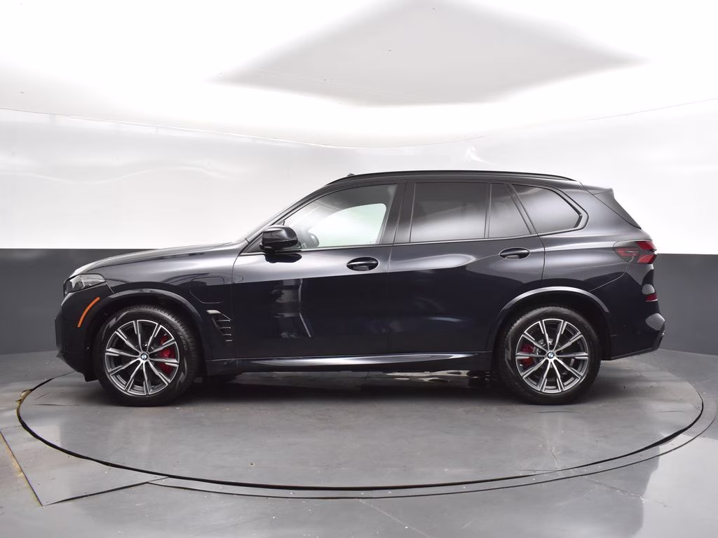 2026 Carbon Black Metallic BMW X5 xDrive50e AWD SUV