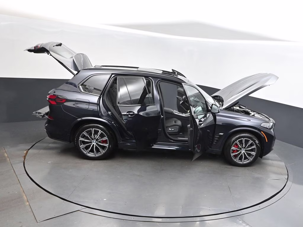 2026 Carbon Black Metallic BMW X5 xDrive50e AWD SUV
