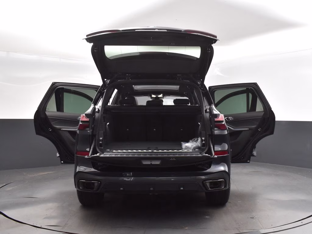 2026 Carbon Black Metallic BMW X5 xDrive50e AWD SUV