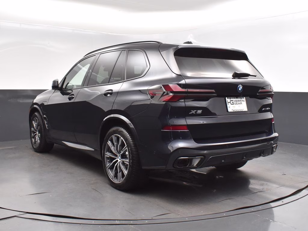 2026 Carbon Black Metallic BMW X5 xDrive50e AWD SUV