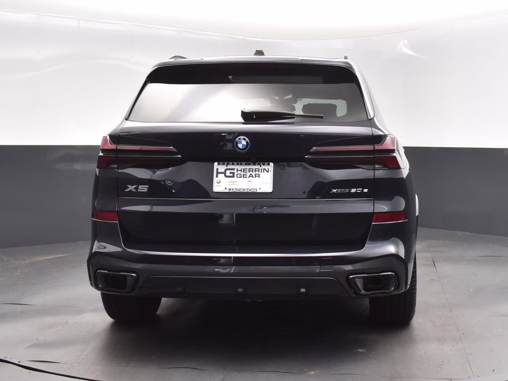 2026 Carbon Black Metallic BMW X5 xDrive50e AWD SUV