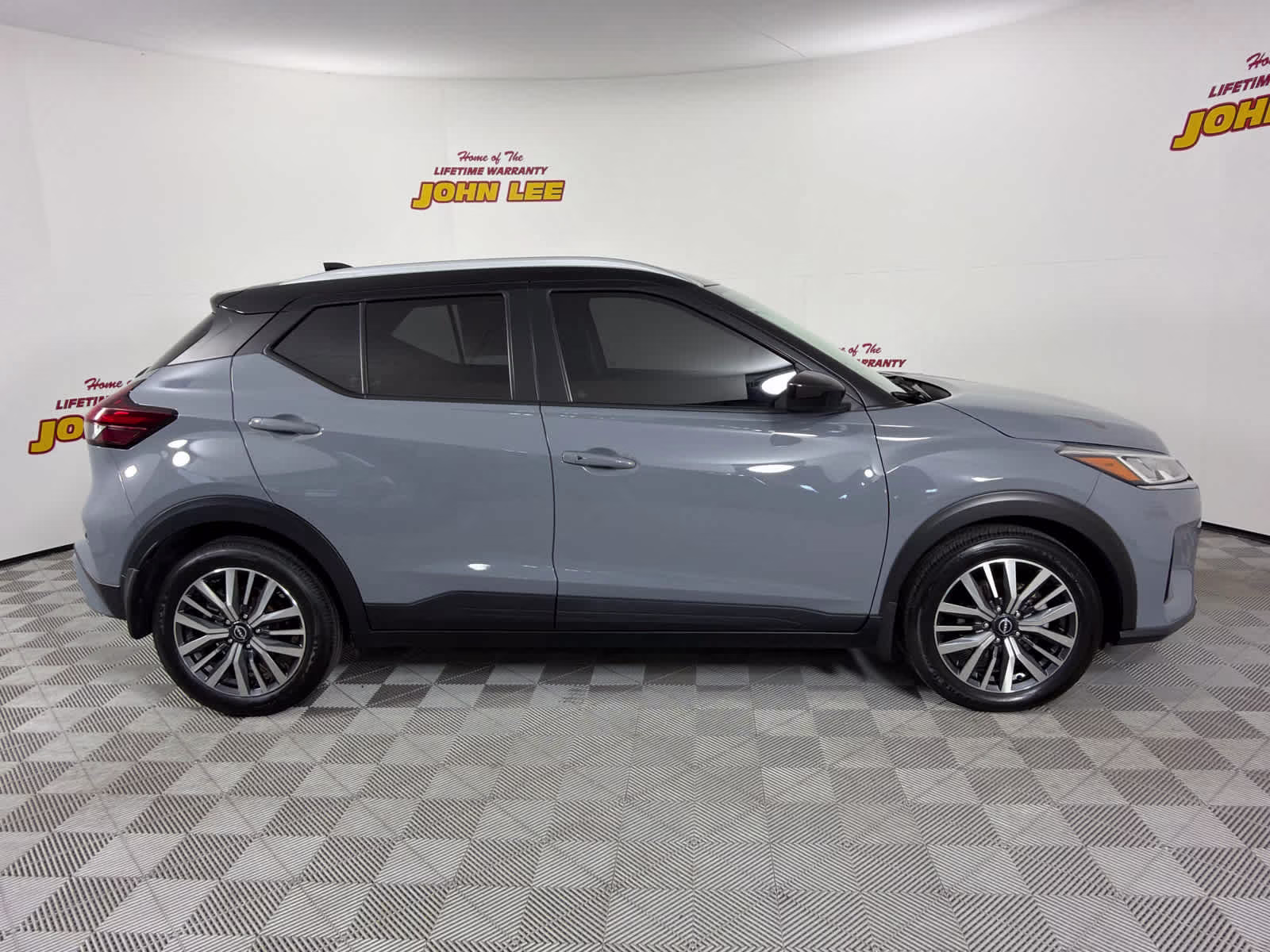 2023 Gray/Super Black Nissan Kicks SV FWD SUV