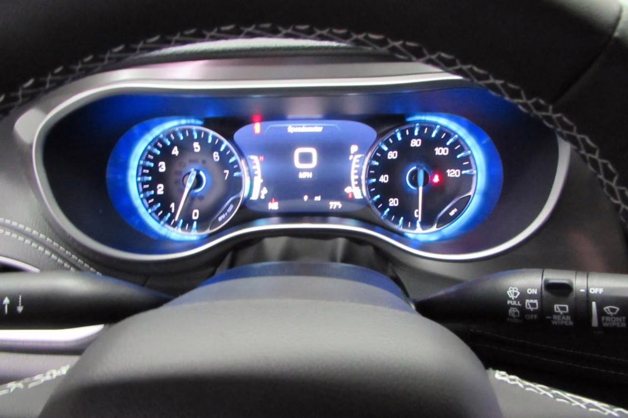 2025 Fathom Blue Pearlcoat Chrysler Pacifica Select FWD Van