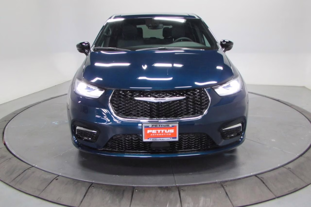 2025 Fathom Blue Pearlcoat Chrysler Pacifica Select FWD Van