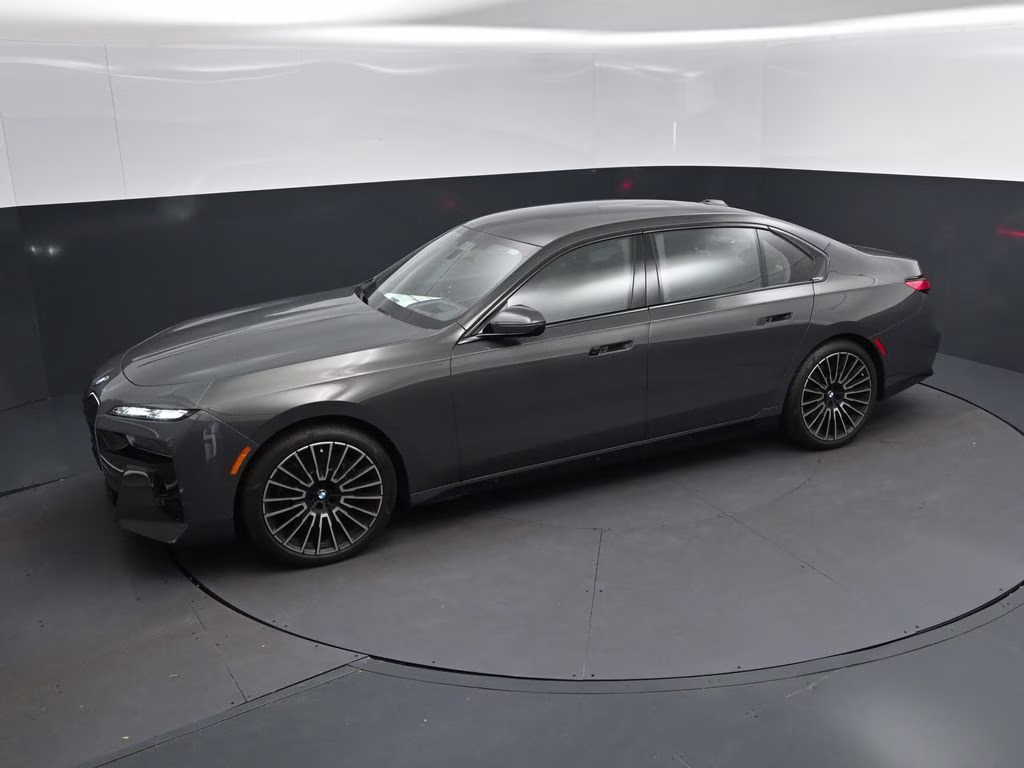 2026 Gray Metallic BMW 7 Series 740i RWD Sedan