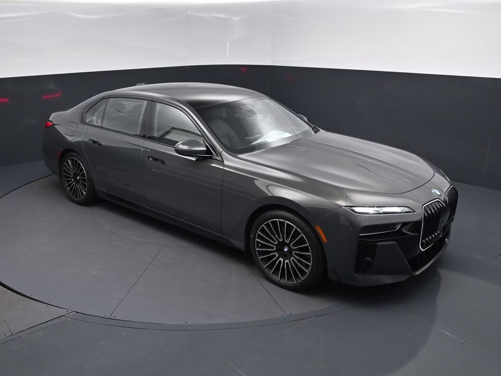 2026 Gray Metallic BMW 7 Series 740i RWD Sedan