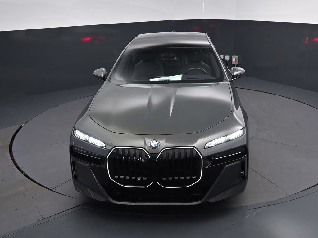 2026 Gray Metallic BMW 7 Series 740i RWD Sedan