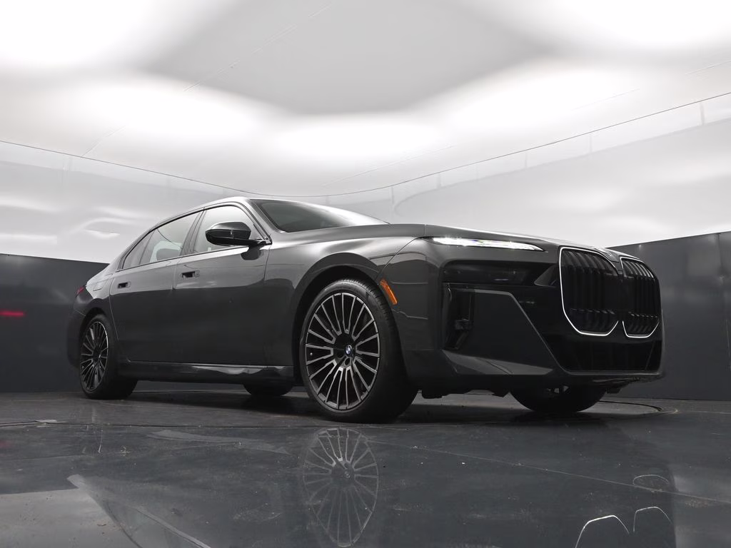 2026 Gray Metallic BMW 7 Series 740i RWD Sedan