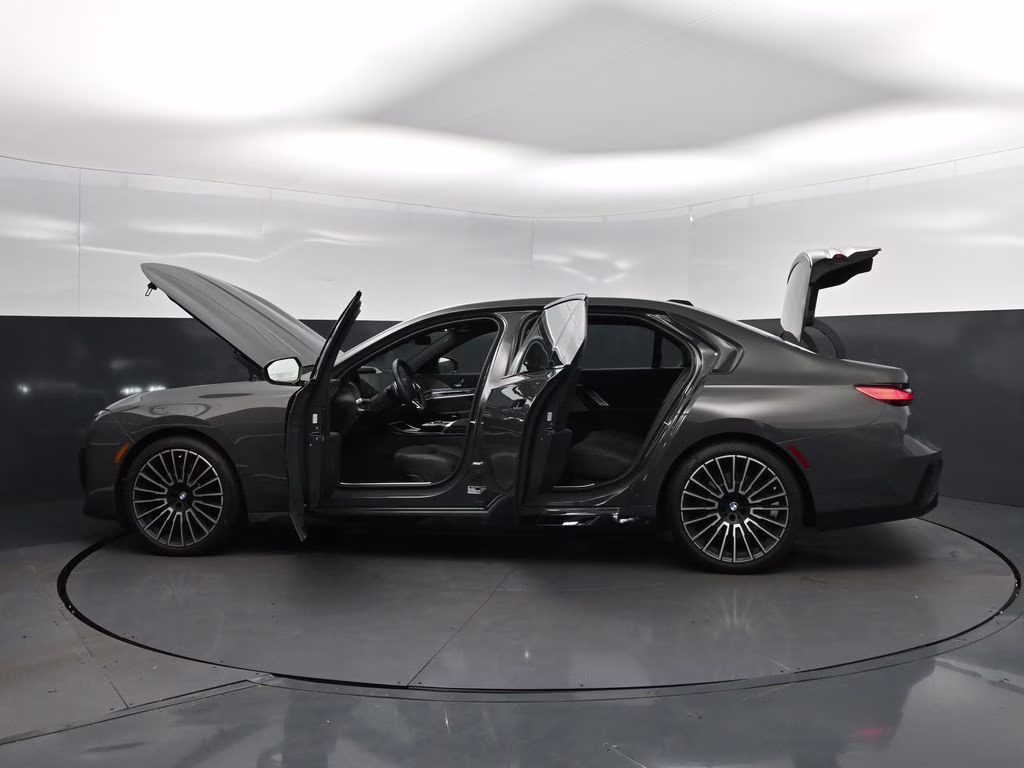 2026 Gray Metallic BMW 7 Series 740i RWD Sedan