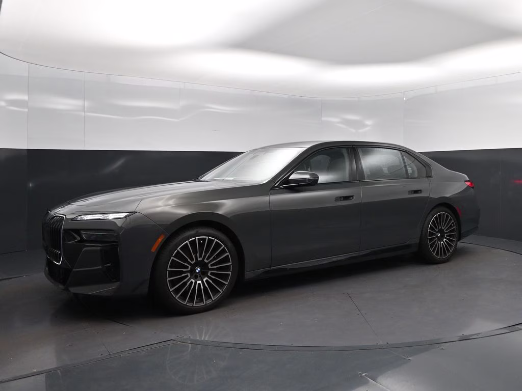 2026 Gray Metallic BMW 7 Series 740i RWD Sedan
