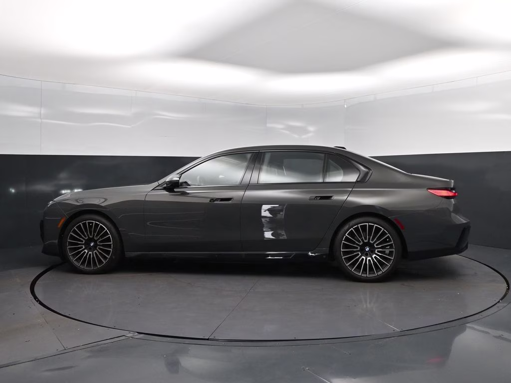 2026 Gray Metallic BMW 7 Series 740i RWD Sedan