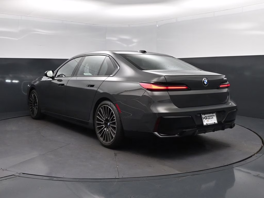 2026 Gray Metallic BMW 7 Series 740i RWD Sedan