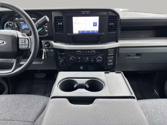 2026 Oxford White Ford Super Duty F-250 SRW XL 4X4 Truck