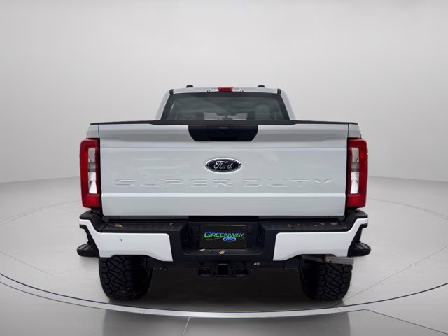 2026 Oxford White Ford Super Duty F-250 SRW XL 4X4 Truck