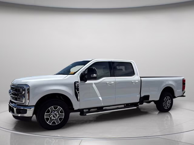 2026 Star White Metallic Tri-Coat Ford Super Duty F-350 SRW LARIAT RWD Truck