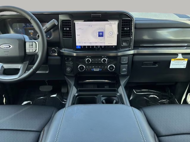 2026 Star White Metallic Tri-Coat Ford Super Duty F-350 SRW LARIAT RWD Truck