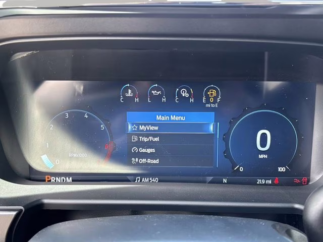 2026 Star White Metallic Tri-Coat Ford Super Duty F-350 SRW LARIAT RWD Truck